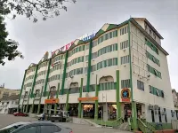 Collection O Hotel Super Cowboy Hotels in Malacka