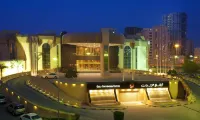 Gulf Hotel Bahrain Convention and Spa Juffair附近的飯店