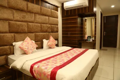 Hotel Kush Ganga - 50 Meter from Har ki Pauri, Haridwar