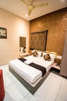 Hotel 7 PM Hotels near Bus Station Phagwara