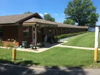 Woodridge Motel Hotels near FYE