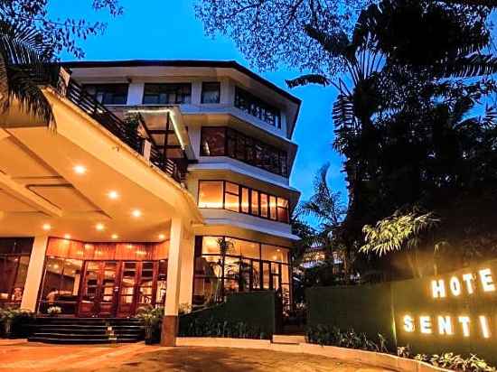 Silver Sand Sentinel Hotel Exterior