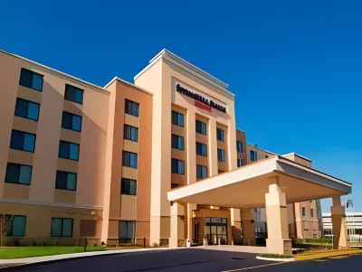 SpringHill Suites Chesapeake Greenbrier Отели рядом с достопримечательностью «Glazenfyre»