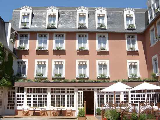 Hôtel Le Lion d'Or et Restaurant La Table du Lion Hotel Exterior