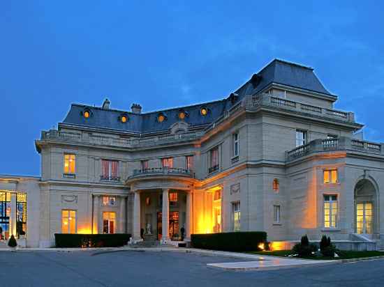 InterContinental Chantilly Chateau Mont Royal, an IHG Hotel Hotel Exterior