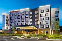 Hampton Inn & Suites by Hilton Raleigh Midtown 월마트 수퍼센터 주변 호텔