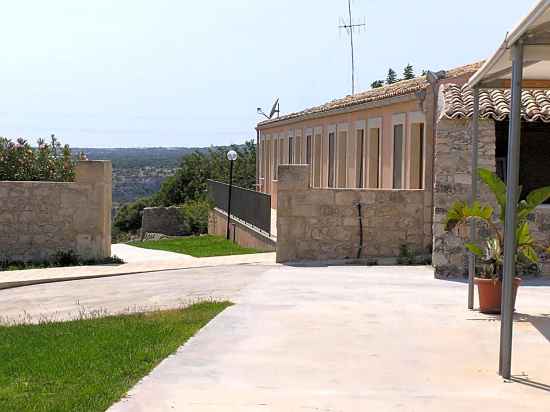 Villa Principe di Belmonte Hotel Exterior