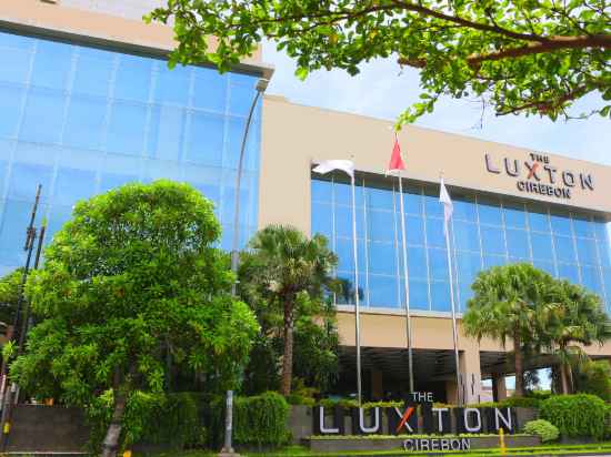 The Luxton Cirebon Hotel and Convention Hotel Exterior