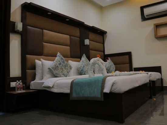 Hotel Clarks Inn Express Bharatpur Rooms