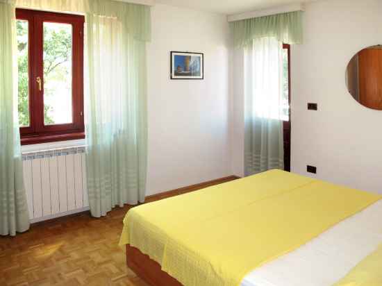 Lorenzin Rooms