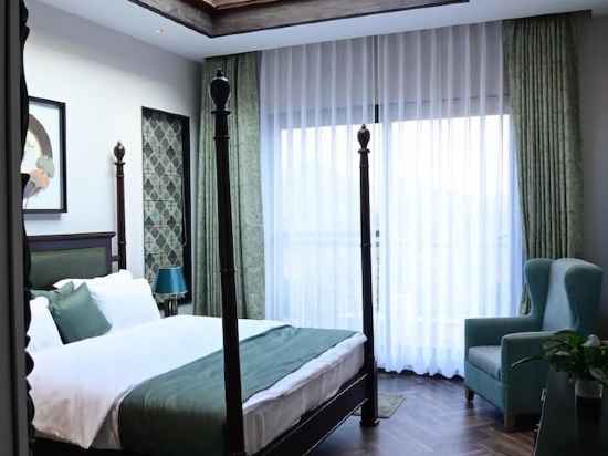 Aura Luxury Stays Rooms