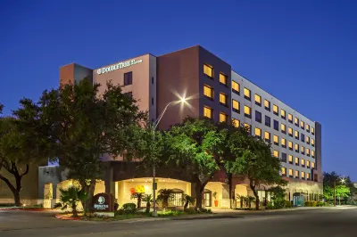 DoubleTree by Hilton Hotel San Antonio Downtown Hotels near Holy Name Catholic Church