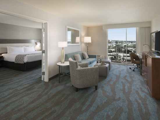 Crowne Plaza Ventura Beach Rooms