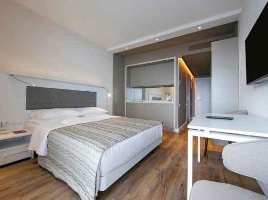 Epica Luxury Suit Rooms