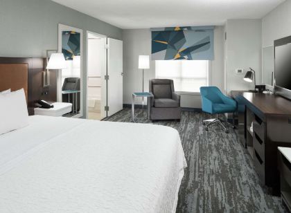 Hampton Inn & Suites Memphis at Beale Street