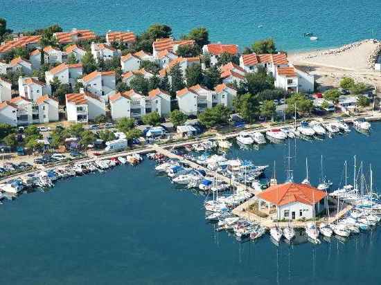 Amadria Park Apartments Šibenik Hotel Exterior