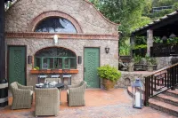 Caille Blanc Villa & Hotel - Adults Only Hotels in Mamin