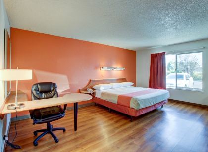 Motel 6 Santa Ana, CA - Irvine - Orange County Airport