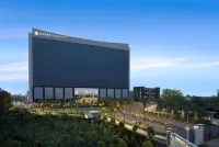 Hyatt Regency Gurgaon Hotels near Galleria Market