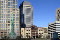 Cleveland Marriott Downtown at Key Tower Hotels near Cleveland Lakefront Station