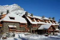 Fox Hotel and Suites Hotels near Banff Jasper Collection by Pursuit