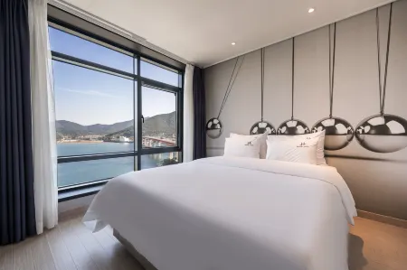 Tongyeong Bridge Hotel