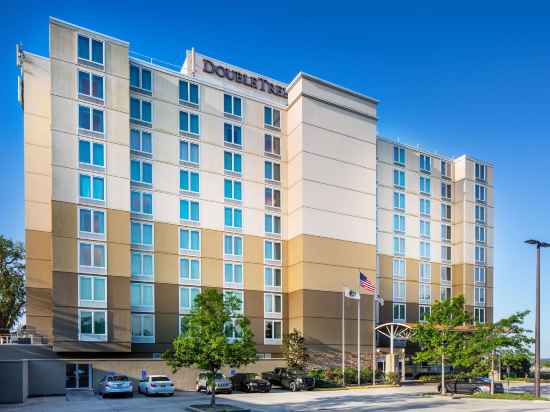 DoubleTree by Hilton Biloxi Hotel Exterior