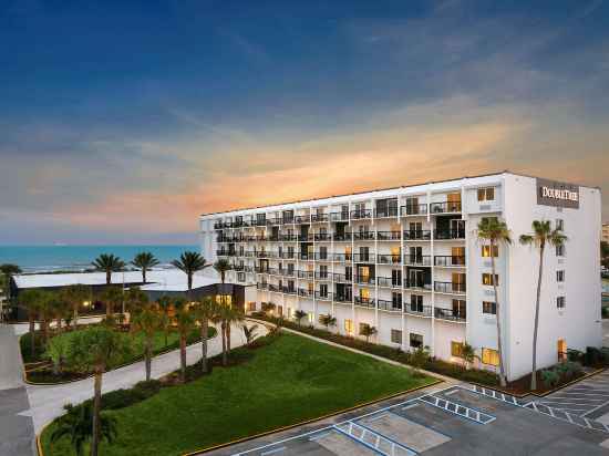 Hilton Garden Inn Cocoa Beach Oceanfront Hotel Exterior