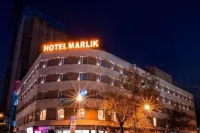 Marlik Hotel Hotels near بوستان صفا