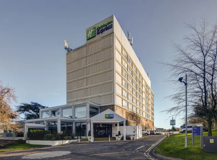 Holiday Inn Express Edinburgh - City West