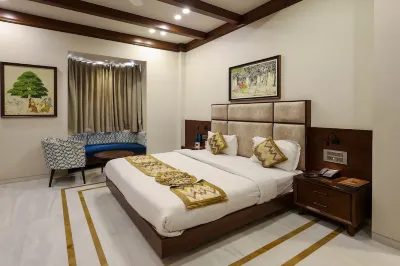 Vrinda Hotel Hotels near Gandhi Park