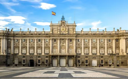 Quatro Puerta del Sol