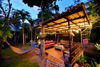 Baan Phor Bangkontee Hotels in Bang Khonthi