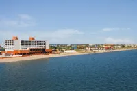 DoubleTree by Hilton Corpus Christi Beachfront Hotels near Clem's Marina