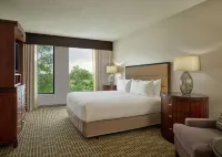 DoubleTree by Hilton Houston Intercontinental Airport Hotels near Delta Building