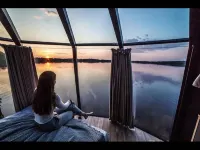 Glass Room Lake View: Luxury Getaway for Two - Wild Nature Experience in Sweden Hotels near Victoria Harnesk - Jojk & Samekultur