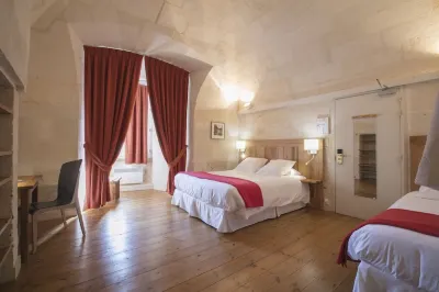 Les Chambres de l'Abbaye Hotels in Saintes