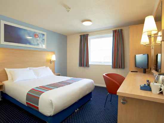 Travelodge Peterborough Eye Green Rooms