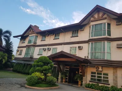 Chocolate and Berries Hotel Hotels near Bulacan State University