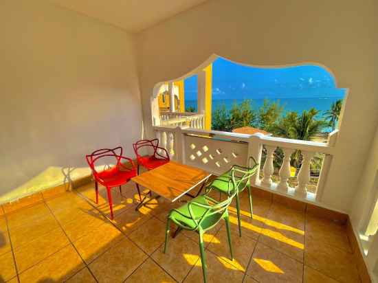 Shanzu Two Bedroom Seaview Oasis. Others