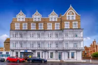 San Clu Hotel, Bar & Brasserie Hotel di Ramsgate