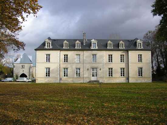 Château de Lazenay Hotel Exterior