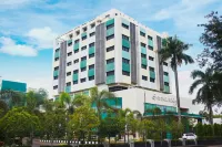 Grand Mahkota Hotel Hotels near INFORMA PONTIANAK - Aneka Pavilion