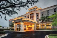 Hampton Inn & Suites Lake Mary at Colonial TownPark Hotels near Orlando Herndon Airport