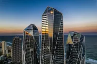 The Langham, Gold Coast and Jewel Residences Hotéis próximos à(ao) SkyPoint Observation Deck