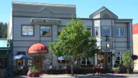 The Bristol Hotel Hotel berhampiran Yampa River Botanic Park