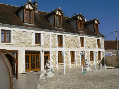 Le Manoir des Chapelles Hotels in Prehy