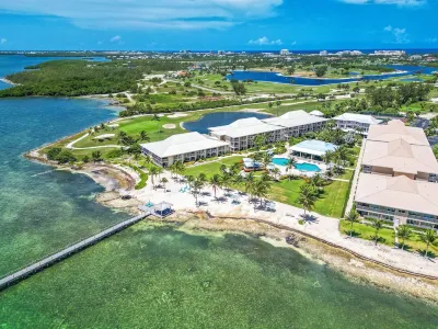 Holiday Inn Resort Grand Cayman Hotels near Smith's Barcadere