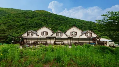 Yangsan Cheongnim Oak Valley Pension