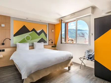 Ibis Styles Annecy Gare Centre